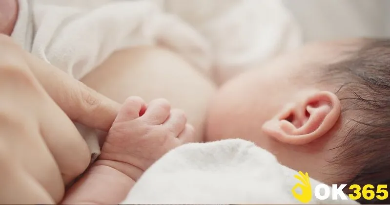 Ngủ mơ thấy con bú ti giả đánh số gì?